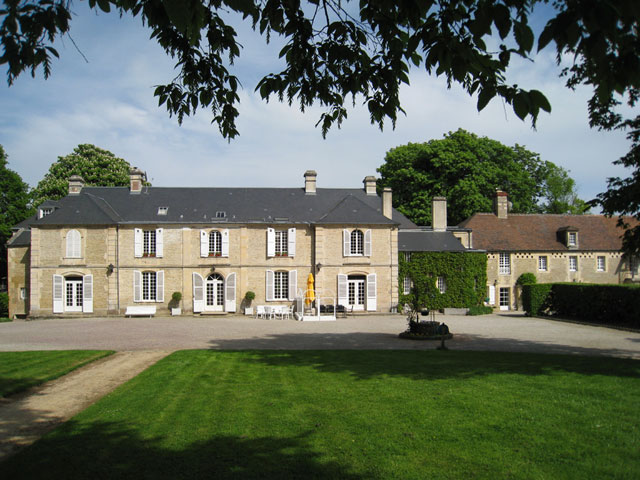 Location de vacances, Gîte Château de Guernon-Ranville Ranville